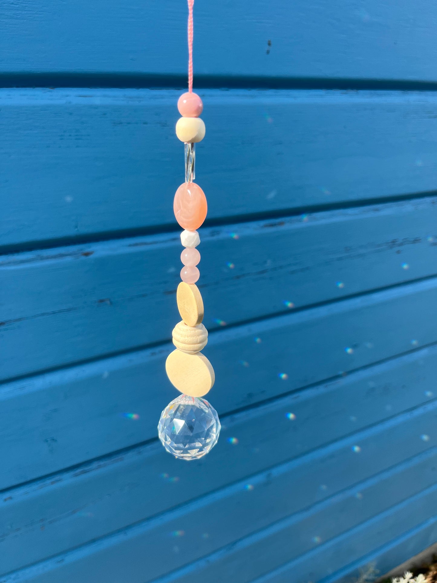 Lichtfänger „Pur“ aus Edelstein und Holz