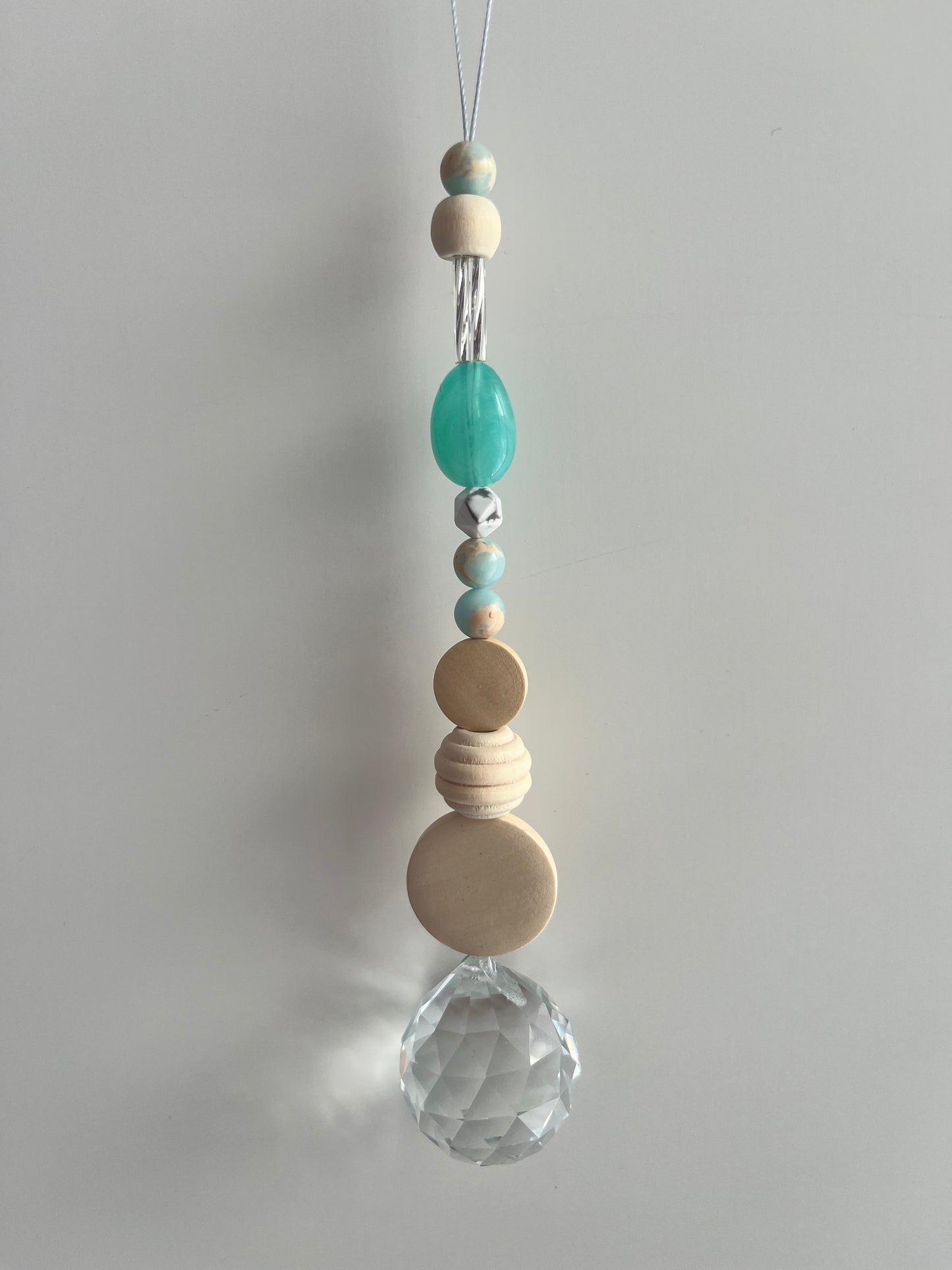 Lichtfänger „Pur“ aus Edelstein und Holz